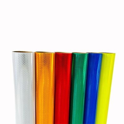 سعر جيد 4x150 قدم فيلم صفائح عاكسة من الفئة الماسية الدقيقة بيضاء صفراء عالية الرؤية للعلامات المرورية ODM الانترنت