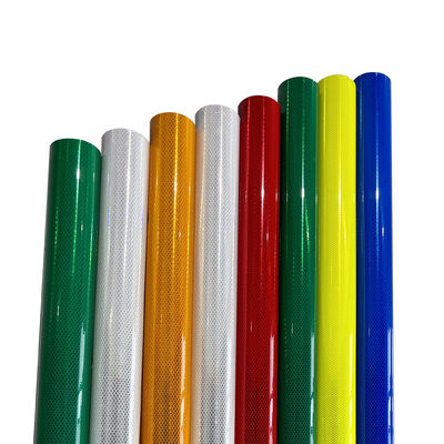 سعر جيد ASTM D4956 النوع XI المتوافق DG ورقة عاكسة من نوع الماس مع لاصق حساس للضغط لإشارات الطرق السريعة الانترنت